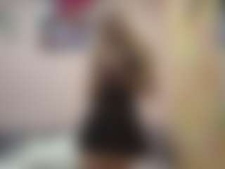 Luna's Live Sex Cam Show