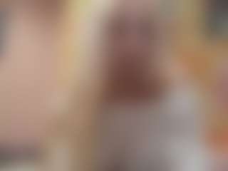 Live cam show with Luna - Bikini on Porn Luv
