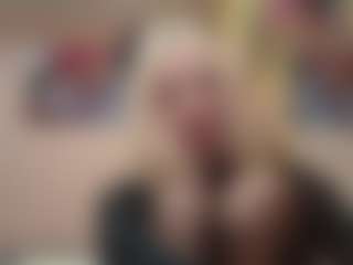 Luna's Live Sex Cam Show