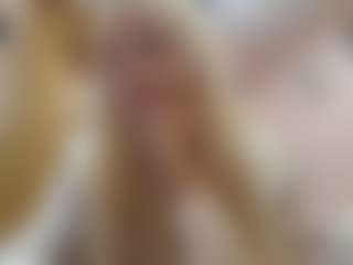Live cam show with Luna - Blonde Hair Teen (18+) on Free Soda