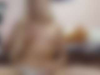 Luna's Live Sex Cam Show