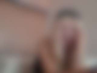 Live cam show with Luna - Joi on Gym Cam Girls