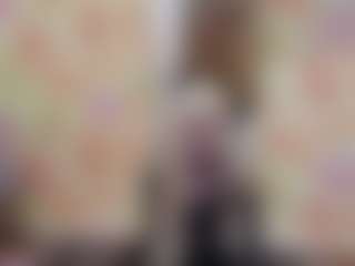 Live cam show with Luna - Blonde Hair Small Tits on AdultVida.com