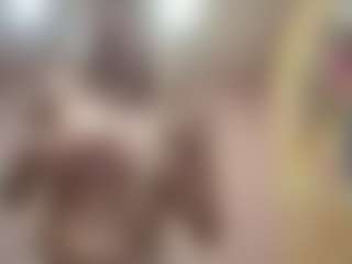 Live cam show with Luna - Twerk on Camsoda