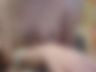 Live cam show with Luna - Camel Toe on justonemore.cc