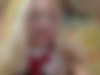 Live cam show with Luna - Joi on Milf Play
