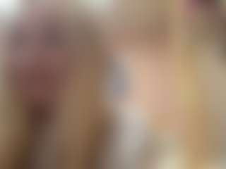 Live cam show with Luna - Ass Bouncing on Camsoda