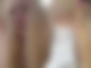 Live cam show with Luna - Ass Bouncing on Camsoda