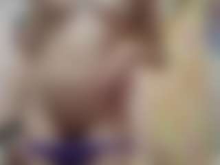 Live cam show with Luna - Blonde Hair Teen (18+) on Camsoda
