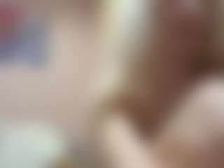 Live cam show with Luna - Athletic Teen (18+) on Camsoda