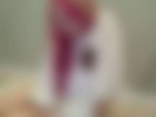 Live cam show with Luna - Camel Toe on Camiplay Live