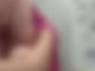 Live cam show with Luna - Facial Piercings on Camsoda