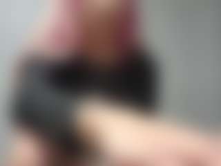 Live-Cam-Show mit Luna - Hairy Pussy auf Camsoda