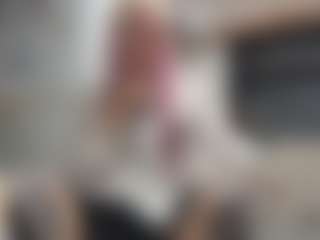 Live cam show with Luna - Role Play on AdultVida.com