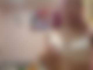 Live cam show with Luna - Bedroom on https://playwithruby.com