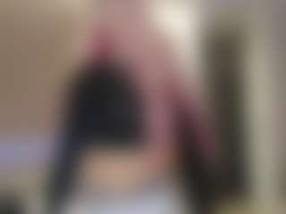 Live cam show with Luna - Yoga on luckytryst.com