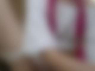 Live cam show with Luna - Fingers on Camsoda