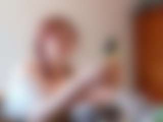 TanekaMuratore MILF webcam performer live streaming
