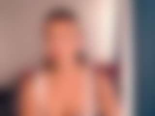 YolondaCapponi's Live Sex Cam Show