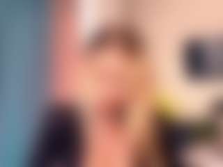 YolondaCapponi's Live Sex Cam Show