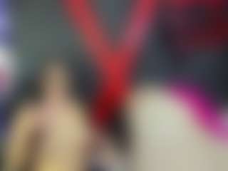 Live cam show with AlanaRoseeX - Ebony Teen (18+) on sexylivex.com