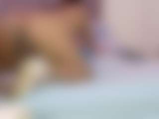 Live cam show with AlanaRoseeX - College MILF on Camsoda Late Night