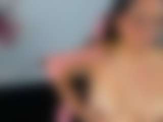 Live cam show with AlanaRoseeX - Granny Big Tits on livesuperchat.net