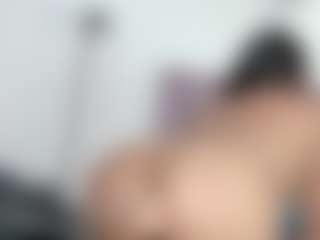 Live cam show with AlanaRoseeX - Ebony Middle Aged on Mixed Magazine Live