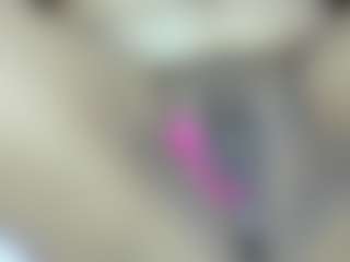 Live cam show with AlanaRoseeX - Granny Dildo on https://playwithruby.com