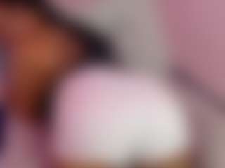 Live cam show with AlanaRoseeX - Black Middle Aged on Strip Flash - Live Sex Shows