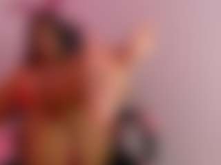 Live cam show with AlanaRoseeX - Facial on hotwifechat.live
