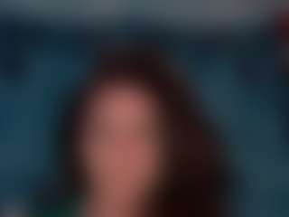 Live cam show with Alev13Tina - Short on Gym Cam Girls