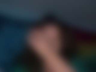 Alev13Tina's Live Sex Cam Show