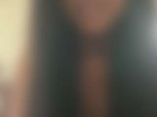 ArmoniRain MILF webcam performer live streaming