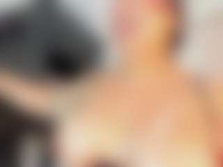 MARALINETTE-22's Live Sex Cam Show