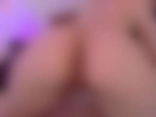 sara-core's Live Sex Cam Show