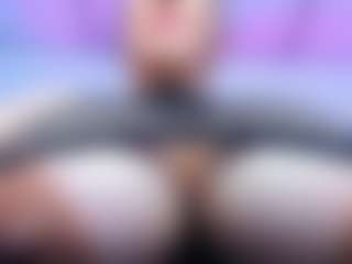 Live cam show with Kathy - Oil on Camsoda
