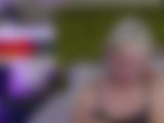 Live cam show with LadyTouch - Blonde Hair Middle Aged on Hubzter Live