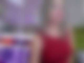 LadyTouch MILF webcam performer live streaming