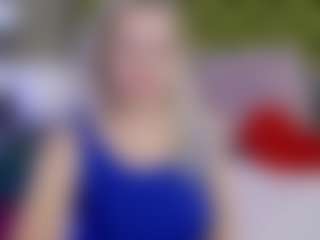 LadyTouch MILF webcam performer live streaming