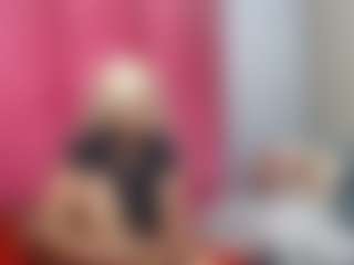 BeautyCaramelx's Live Sex Cam Show