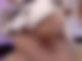charlotte-rioz's Live Sex Cam Show