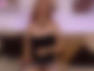 Live cam show with charlotte-rioz - Toys on StripNow