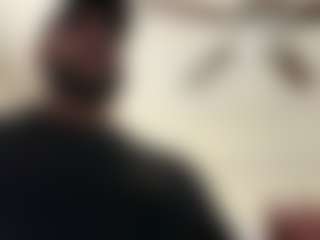 Live cam show with Sr. Gheko - Tease on wildcum.com