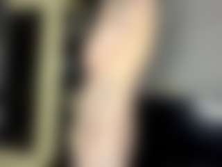 FloranceTyon's Live Sex Cam Show