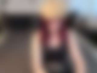 Fox-Cuteee's Live Sex Cam Show