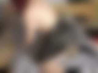 Live cam show with Fox-Cuteee - College on AdultVida.com