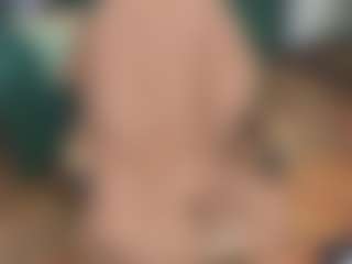 Fox-Cuteee's Live Sex Cam Show