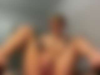Live cam show with GennaKirley - Skinny White on Camming Site | united states