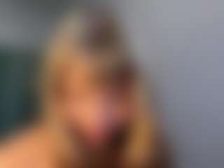 GennaKirley's Live Sex Cam Show